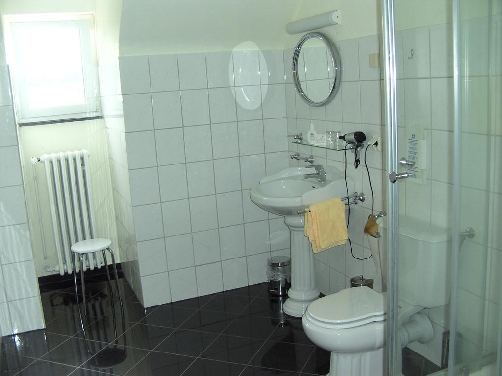 Schlosshotel Wilhelmsthal Calden Quarto foto